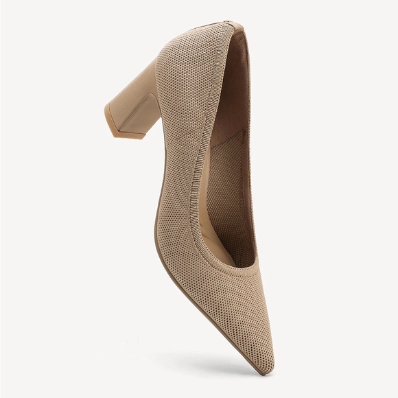 Cosy Island EternalPace Steadyline Pointed Toe Heeled Pumps - Picture 3 of 9